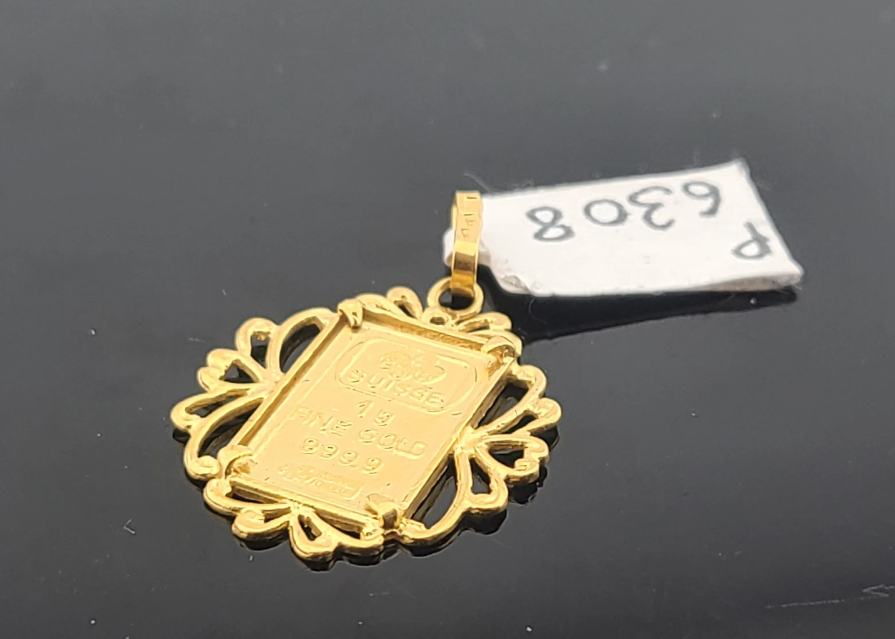 21K Solid Gold Pendant Frame With 24K Gold Bar P6308