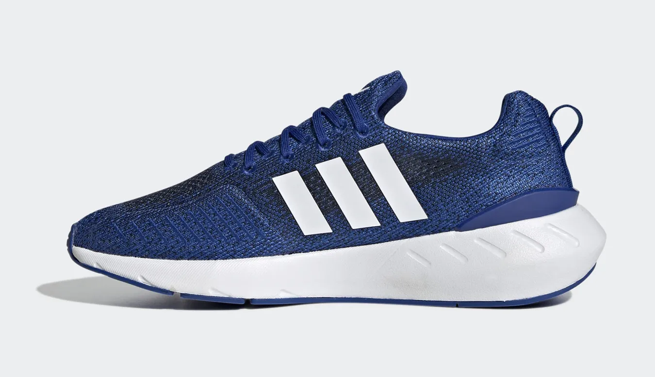 adidas Swift Run 22