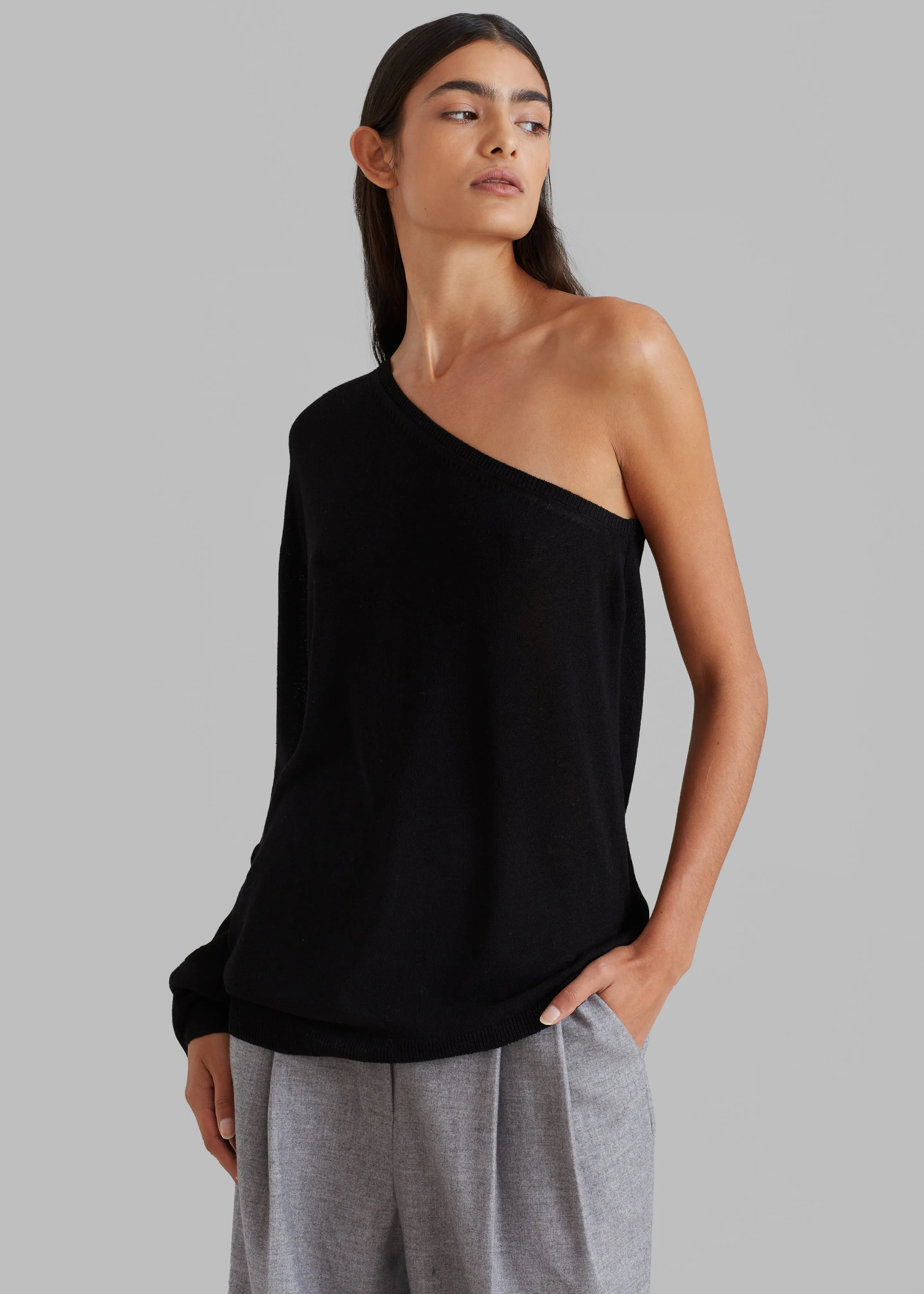 Bianca One Shoulder Loose Knit Top - Black