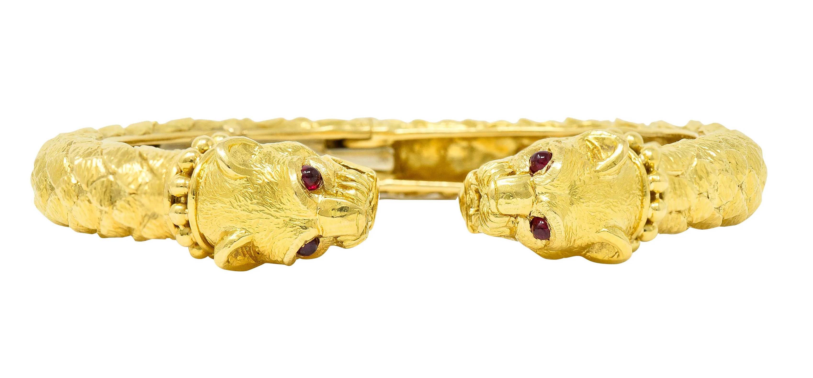 David Webb Vintage Ruby 18 Karat Yellow Gold Lion Head Kingdom Cuff Bracelet