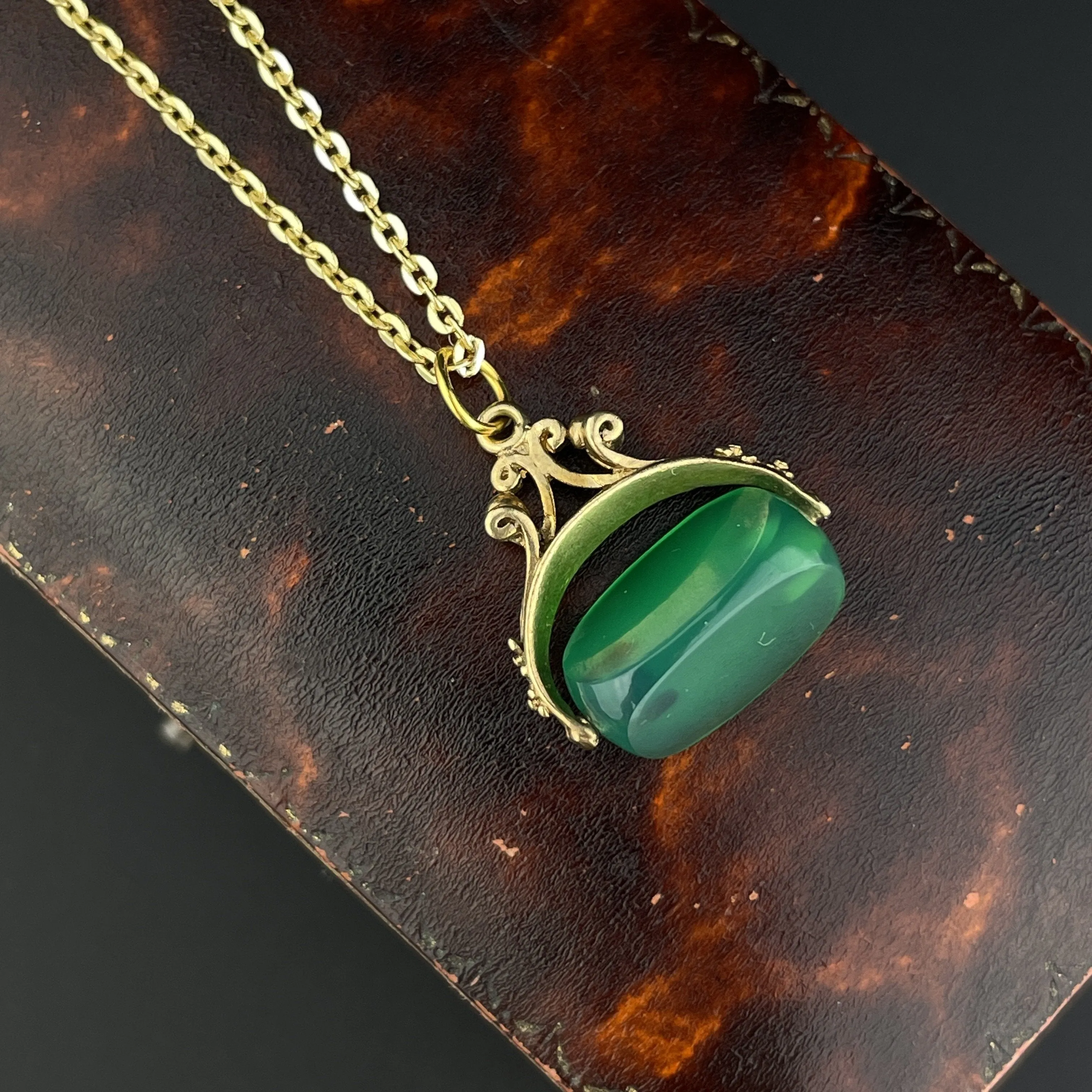 Gold Spinner Chrysoprase Fob Pendant Necklace