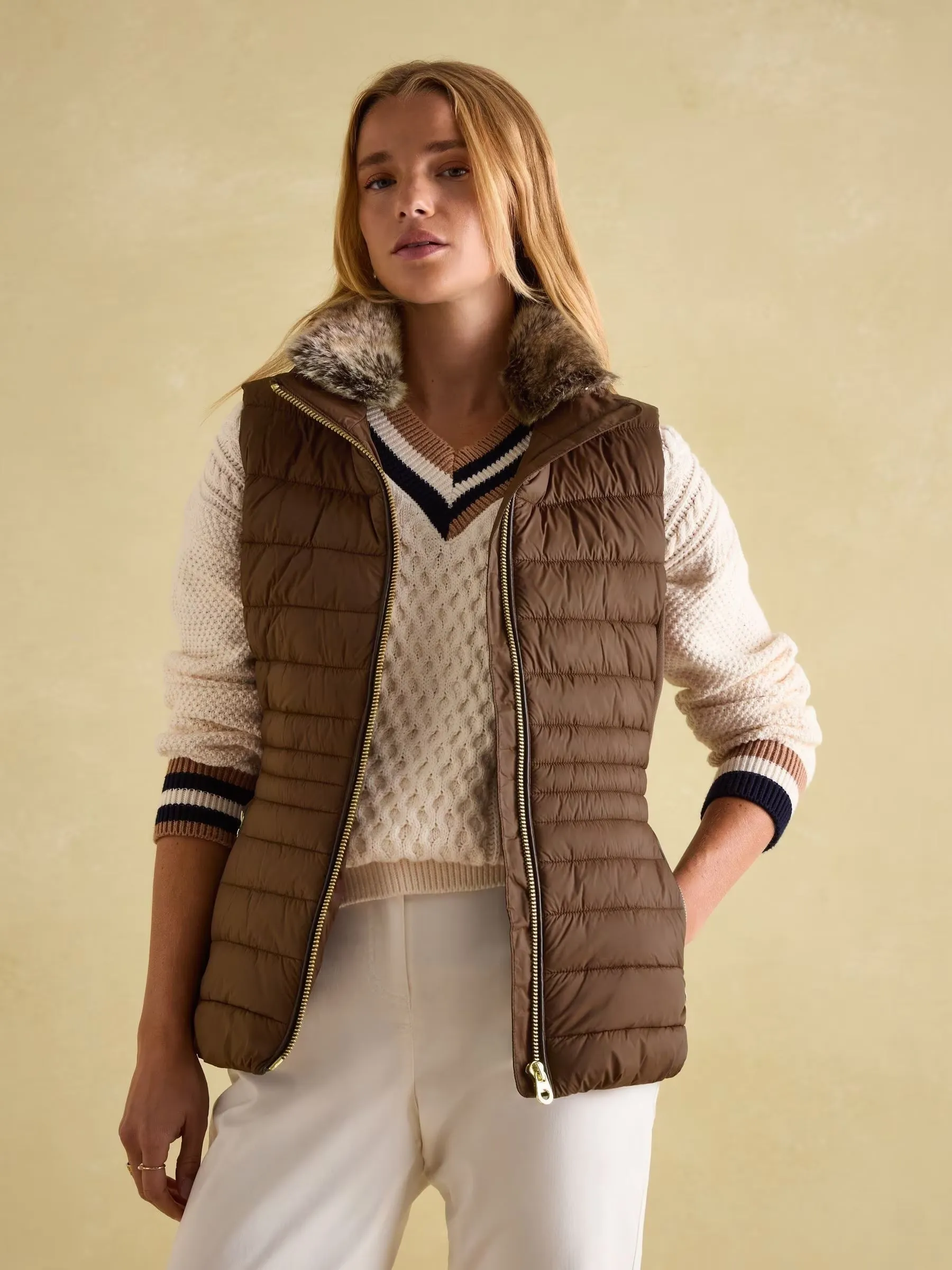 Joules Beckley Padded Showerproof Gilet with Detachable Faux Fur Collar