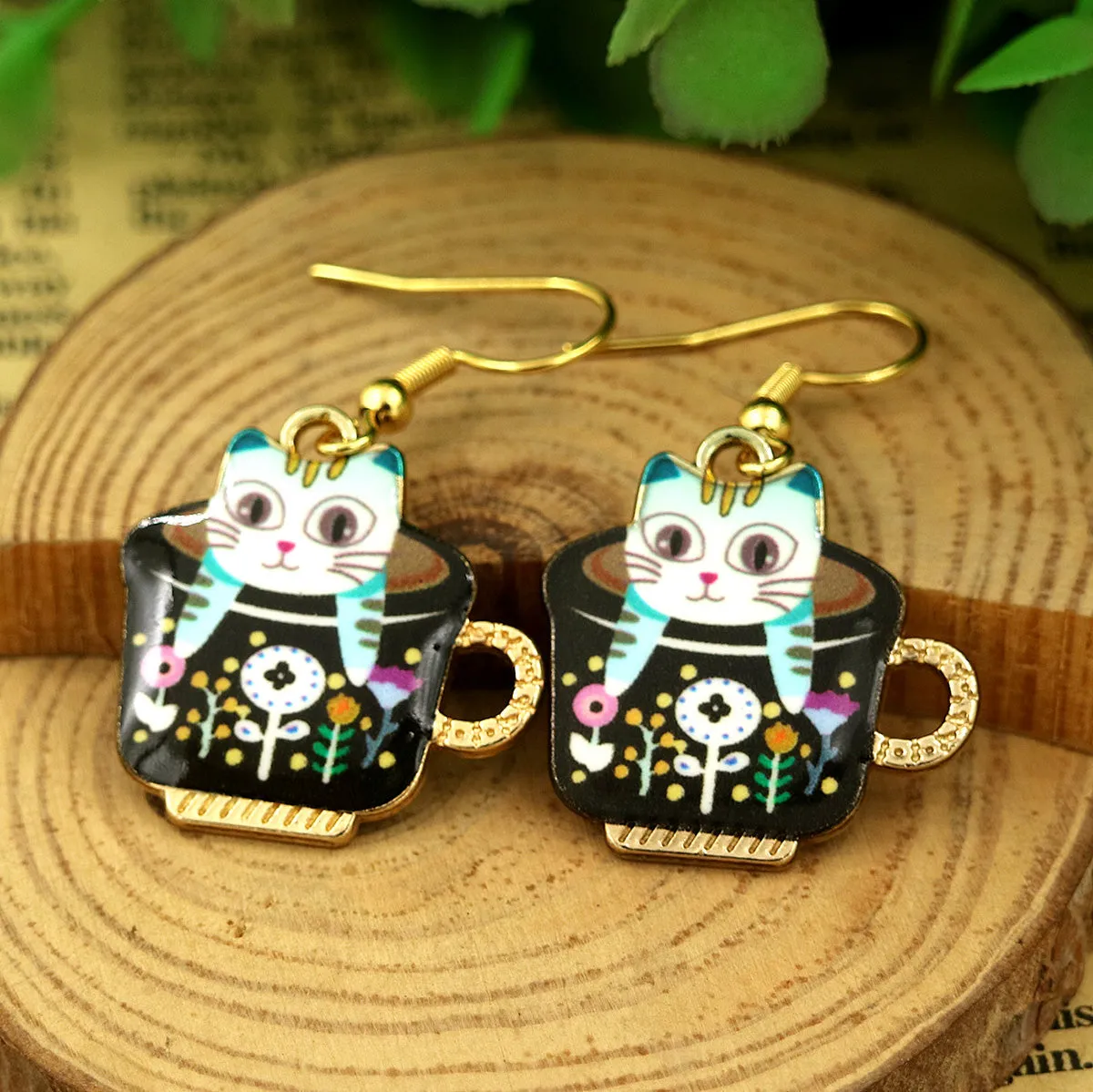 Kitten in a Mug Hook Earrings in 14K Gold