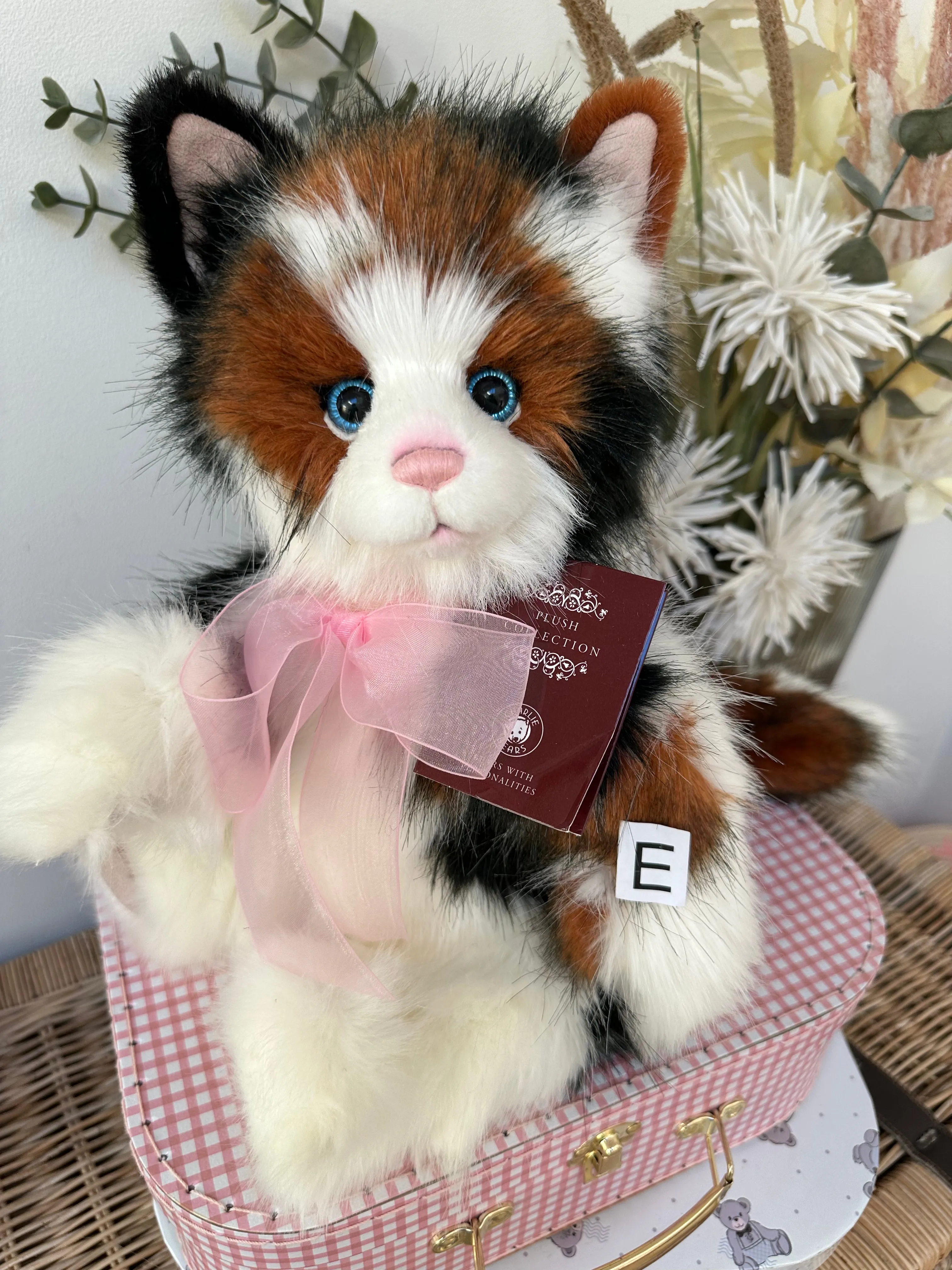 La Di Dah 2022 Plush Charlie Bears Kitten Pussy Cat