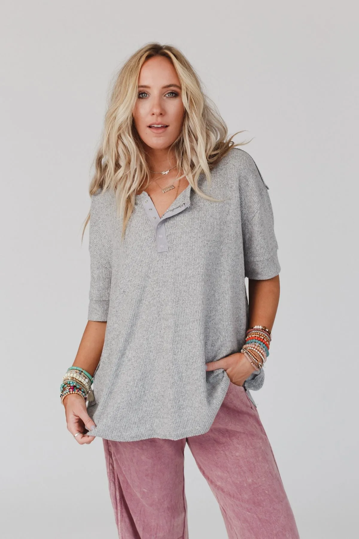 Leila Ribbed Henley Top - Heather Gray