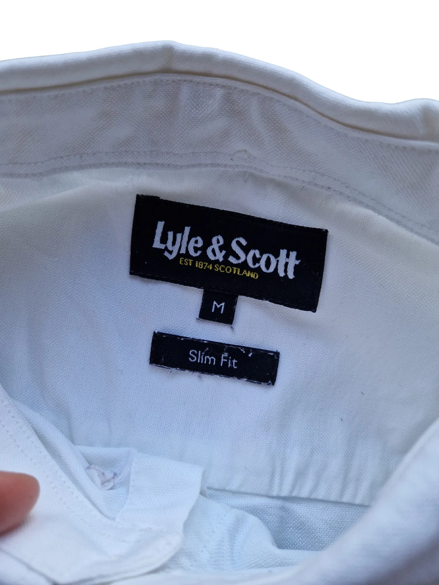 Lyle & Scott Shirt - Size Medium Slim Fit