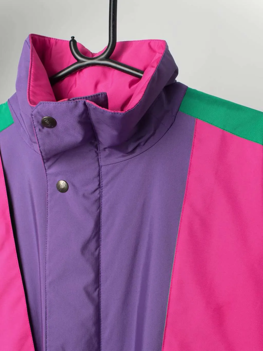 Vintage men’s colour block windbreaker in pink and purple – Medium